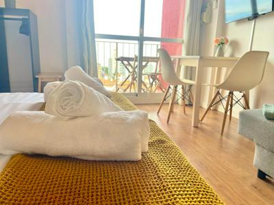 Luxury Suites Minerva - Terraza con Vistas al Mediterráneo