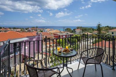 ilios 3 bedroom apartment with sea view in town
