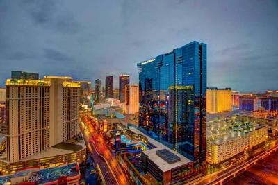 No Resort Fee MGM Signature Studio Sleeps 4 Strip View LuxStayUSA