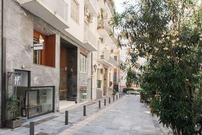 Flat in Athens historic city center @Ipitou str