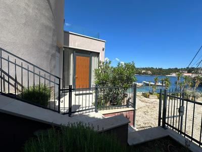 SeaZen Luxury Seaside Apartment Korcula