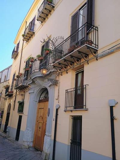 Calvello studio apartment