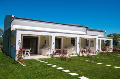 Theros Serenity Suites