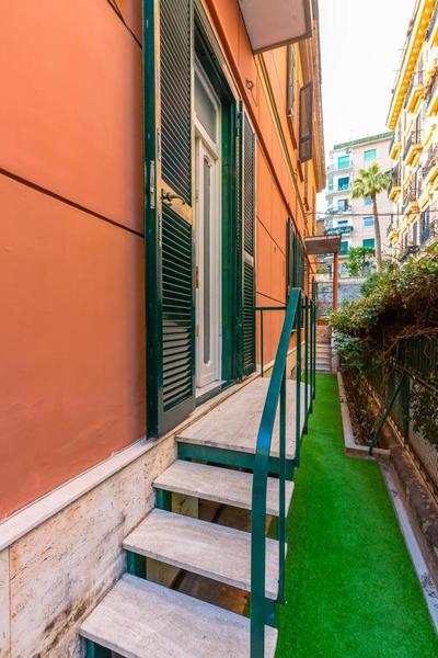 Napoli Relax Rooms Chiaia - Mergellina - Posillipo