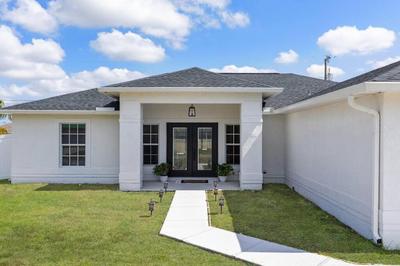 Blissful Poolside Haven Cape Coral