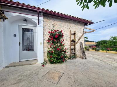 Zafiri House 2 BR Ocean View Free parking