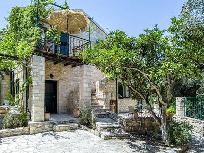 Adamantia Traditional Village