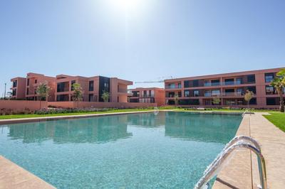 Azure Haven A Contemporary Retreat with a Luxury