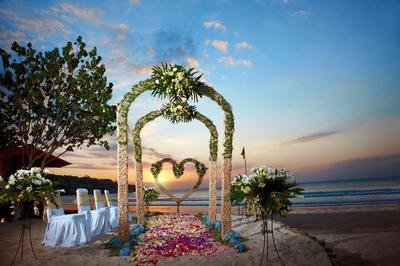 Kupu Kupu Jimbaran Beach Club & Spa