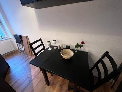 Stylish 2-room Apartment with Balcony Next to East Side Gallery