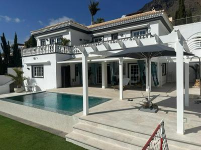 Villa Zion Tenerife with Heated Pool