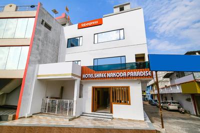FabHotel Shree Nakoda Paradise