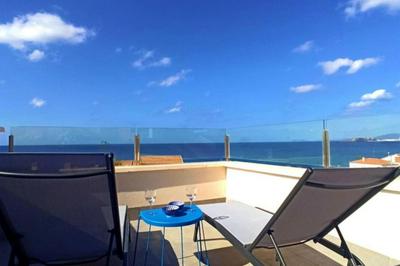 Grande corner villa in Isla Plana by the sea