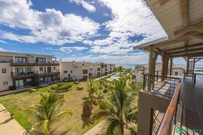 Modern 2-bedroom Oceanview apartment