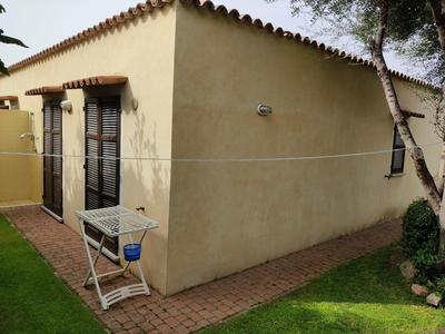 Spiaggia a 5 Minuti, Giardino e Vista Mare - Due Splendide Villette Indipendenti