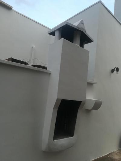 Casa tra ulivi e mandorli