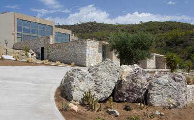 Endogeios Luxury Villas
