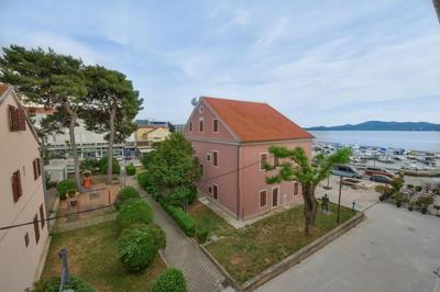 Apartman Lora