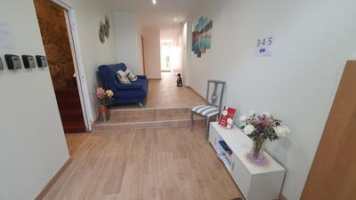 Bedroom with private bathroom in the city center, next to the subway