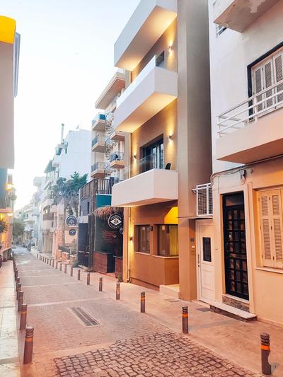 Maisonette City Center