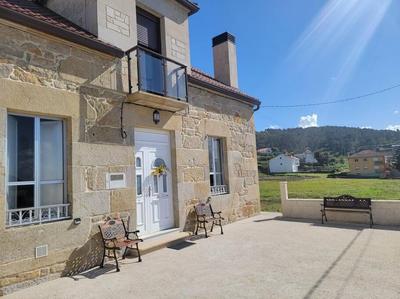 Ventana al Atlantico - House across from the beach