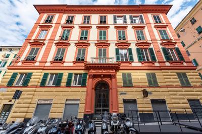Central Apartment In Genova - Happy Rentals