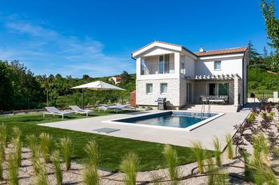 Diminici Villas 4 bedroom villa with pool 12A