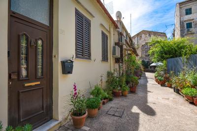 Vasiliki Town House