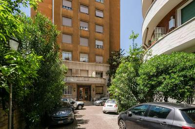 Vatican Zen House - Cale 05