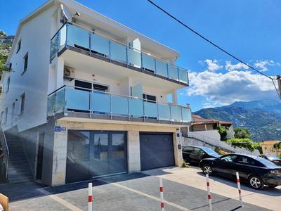 Endless Summer Apartments