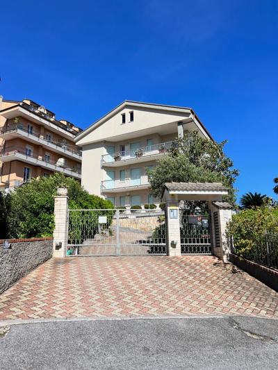 Attico Pietra Ligure 2 Free Parkings & Bike