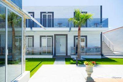 Paradice Hotel Luxury Suites-Near zorbas Beach-FREE Breakfast