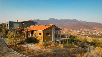 Utopia Casas Boutique