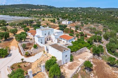 Naturelais Masseria Pittore Monopoli