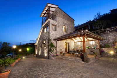 AMORE RENTALS - Villa Ambra