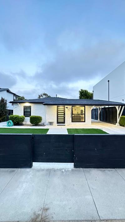 Modern 2BR Stylish & Cozy Unit