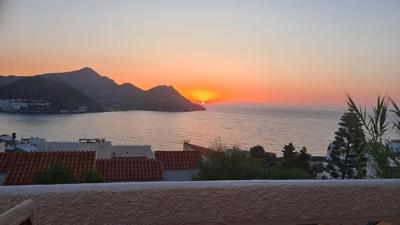 CasaMarga San José Precioso apartamento con piscina y vistas al mar