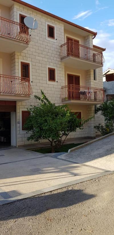 AMI Apartment Strožanac