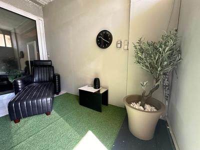 Detached Sunny underground quiet house near hospitals for a short stay