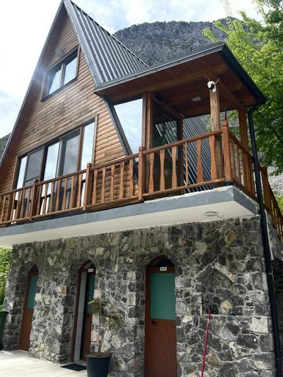 Guesthouse Te Pjerini Selcë-Cem