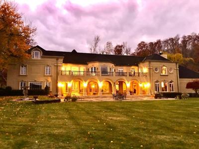 Chateau Montreau on Hudson