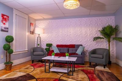 Cozy Central First Fl Apt~North Buffalo near Falls
