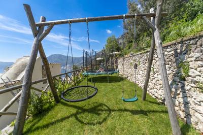 Villa Punta Di Diamante - 200 Stairs