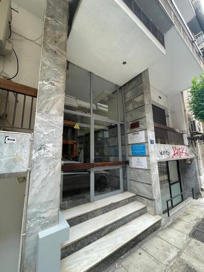 Spacious 3BR apartment in Pagkrati (PRAT_9)