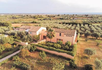 Planeta Country House & Beach Club