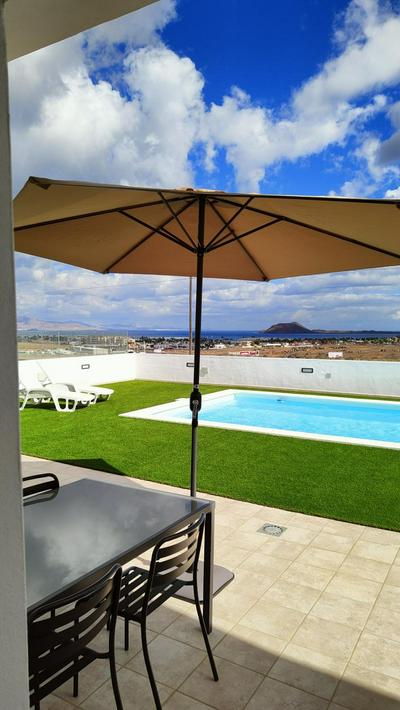 Sea Breeze Heated Pool Sea View