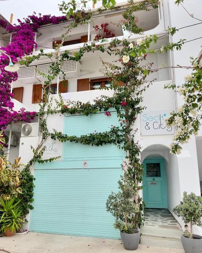 Sea & City Naxos