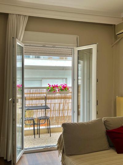 L aparts Thessaloniki