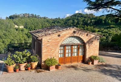 Tuscan cottage with an heavenly view
