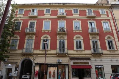 Rooms & Apartment, A due Passi